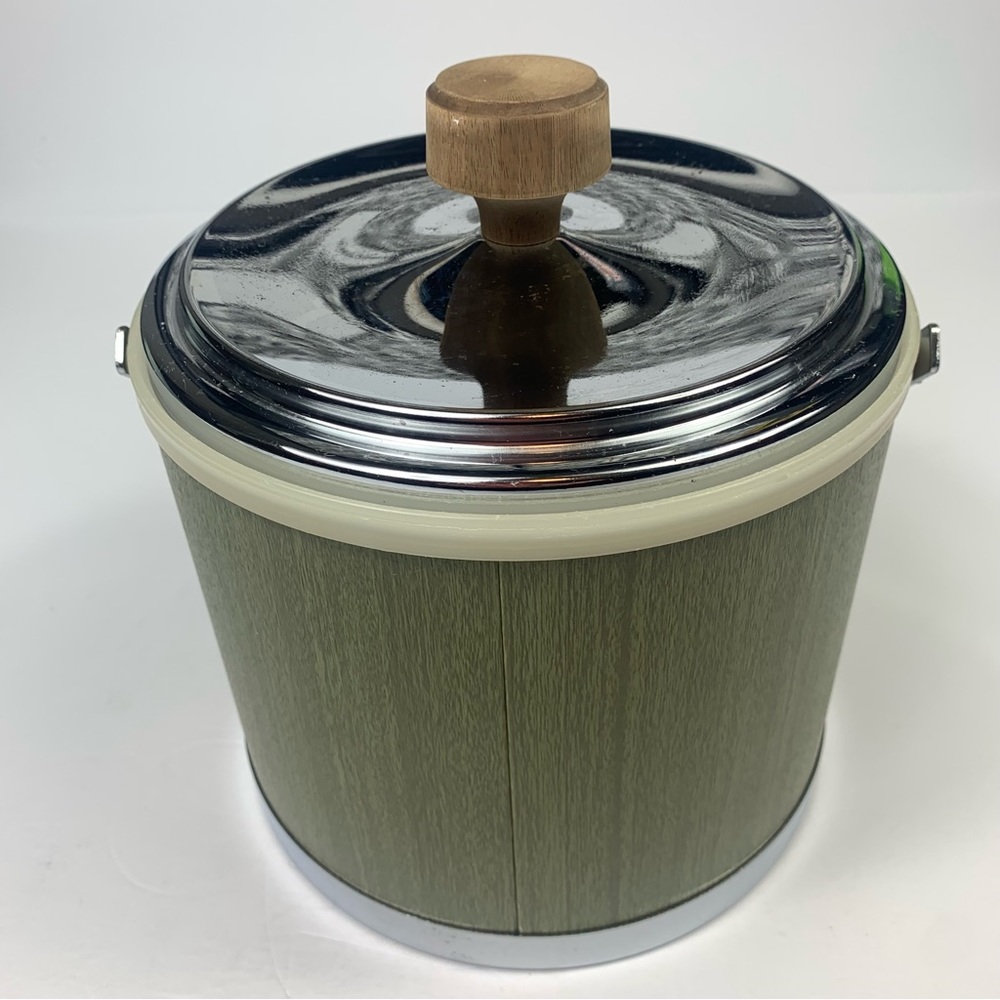 VTG KROMEX ICE BUCKET METAL&GREEN GRAIN COLOR WOODEN HANDLE & KNOB W/ICE TONGS